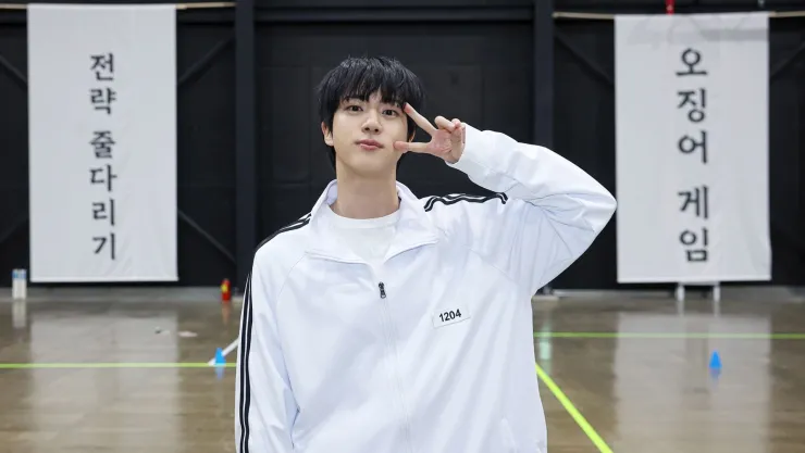 Jin como voluntario tras los incendios forestales