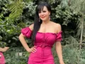 Maribel Guardia de rosa mexicano..jpg