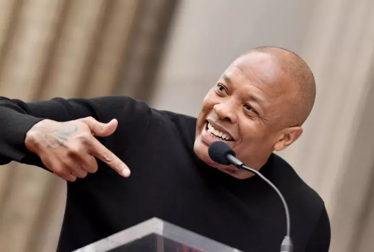 El rapero Dr. Dre es hospitalizado por un aneurisma cerebral