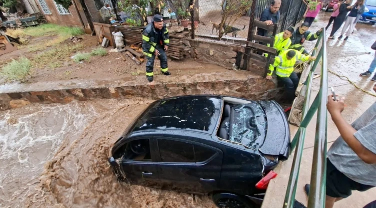 muere-hombre-arrastrado-por-la-corriente-fuertes-lluvias-en-chihuahua