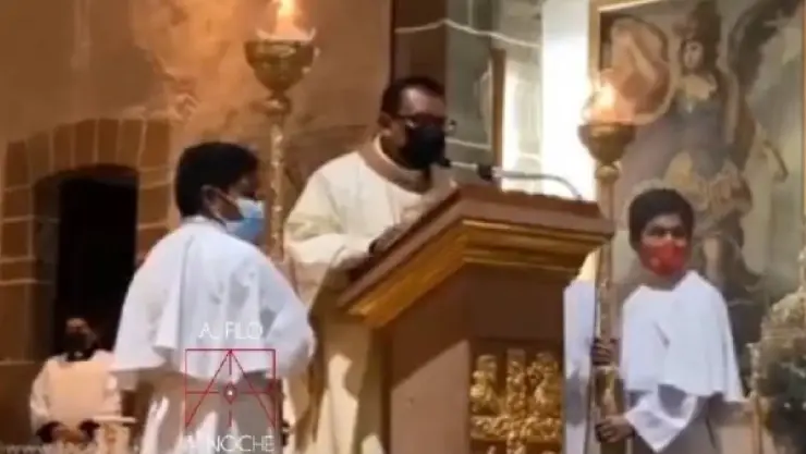 Se escucha grito de ayuda en plena misa.jpg