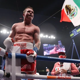 Saúl Canelo Álvarez vs Callum Smith