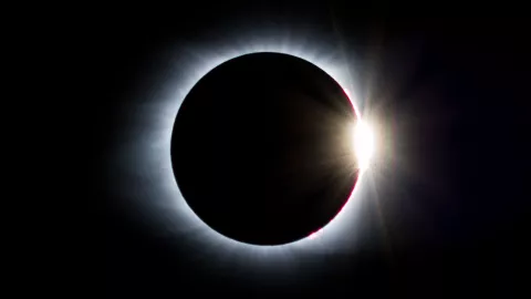El eclipse solar generará penumbra en Estados Unidos.jpg