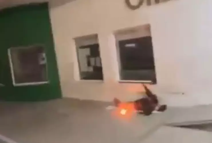 Hombre situación de calle agredido pirotecnia