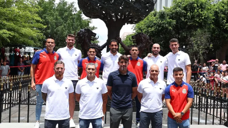 Chivas y Athletic Club de Bilbao se toman la foto del recuerdo