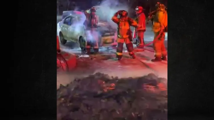 Incendio de un auto en Vía Rápida de Tijuana sábado 8 de marzo de 2025 ¿Qué fue lo que pasó?