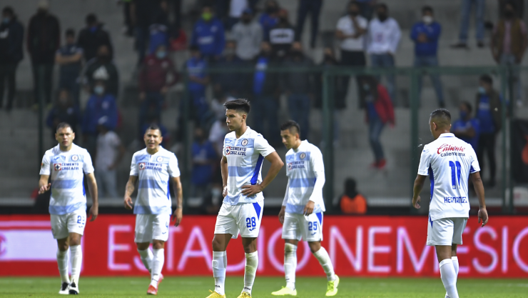 Cruz Azul explota contra arbitraje de Toluca
