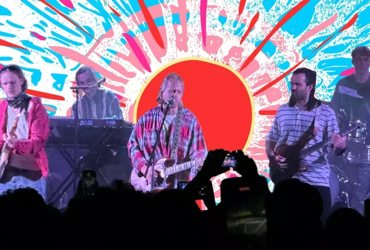 Kakkmaddafakka puso a bailar a los tapatíos con su energético concierto