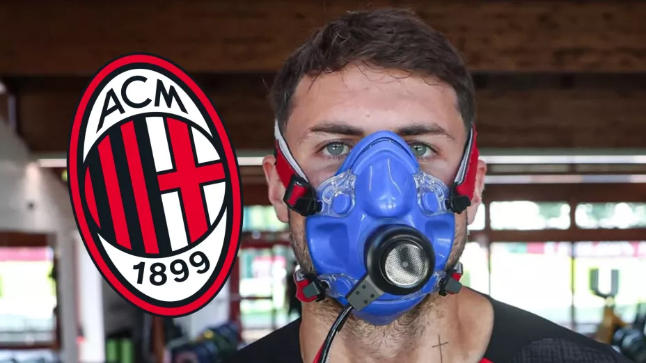 Santi Gimenez sigue sin encontrar el gol en la Serie A con el Milan.