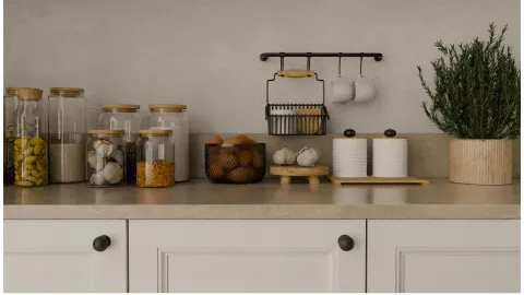 cocina pequeña beige