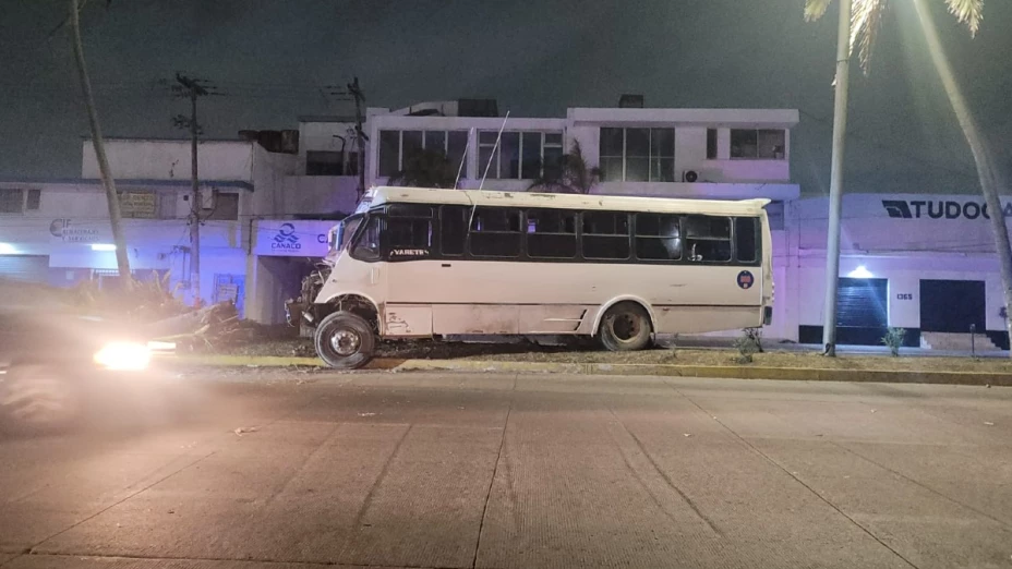 Choca autobús en Veracruz.