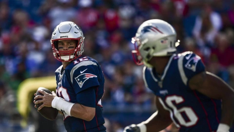 New York Jets v New England Patriots