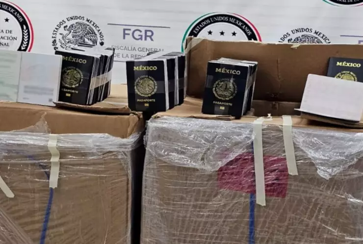 Robo de pasaportes en México: Capturan a dos hombres en Tlaxcala con más de mil ejemplares
