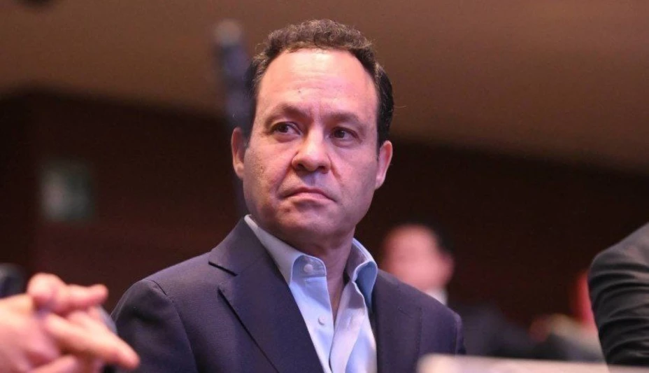 Comisión Permanente aprueba exhorto de Clemente Castañeda para combatir el hacinamiento en cárceles.jpg