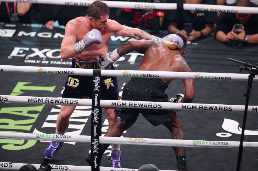 Canelo vs Charlo 7