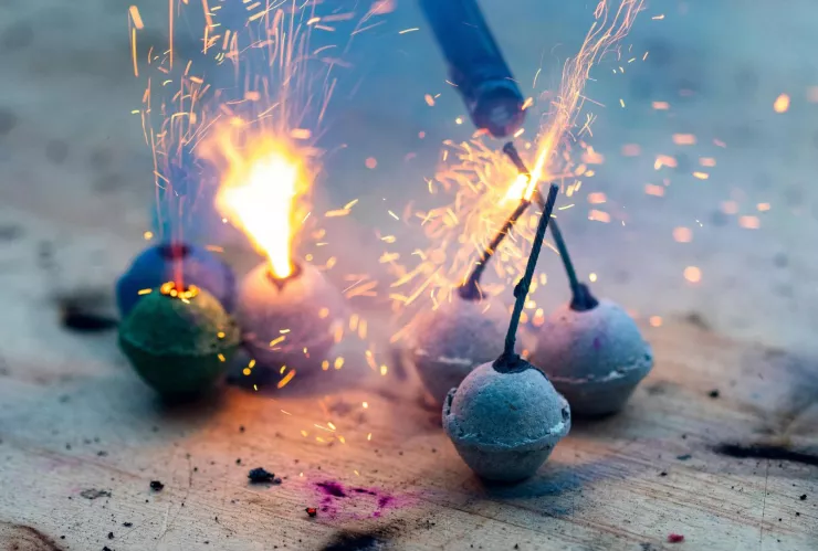 Asesinato por pirotecnia.jpg