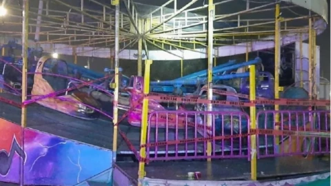 Mujer y una niña resultaron lesionadas por falla en juego mecánico en Nuevo León