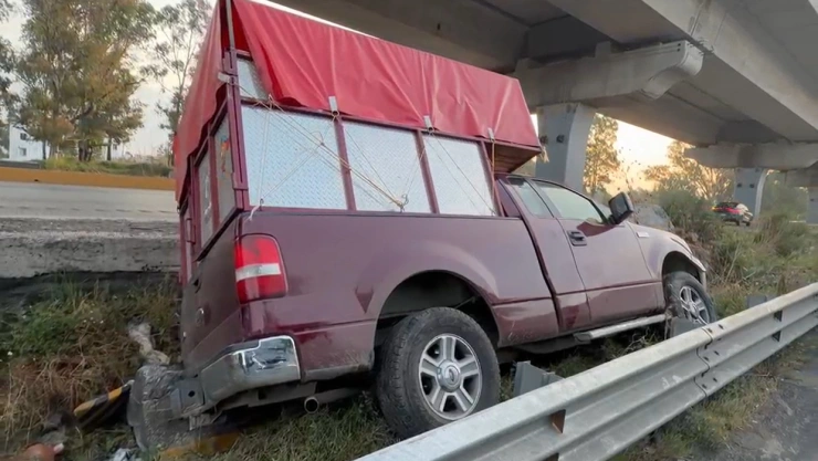 camioneta volcada auto mexi puebla