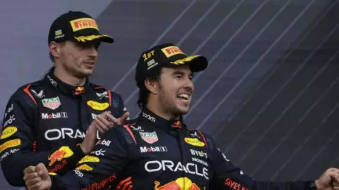 checo perez gana gran premio de azerbaiyan