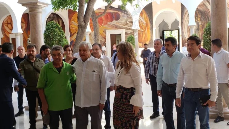 AMLO