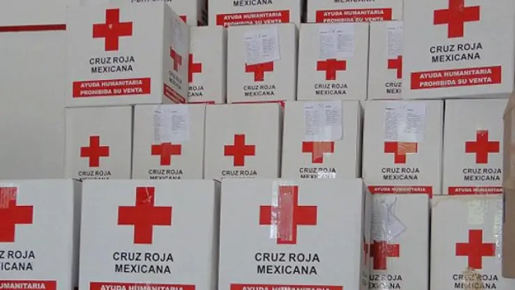 Cruz Roja distribuye ayuda a damnificados por huracán