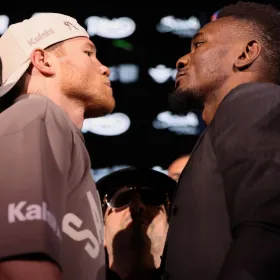 Pesaje de Canelo vs. Mbilli