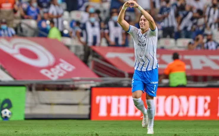 Funes Mori, máximo goleador en la historia de Rayados