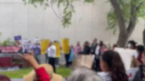 Movilización en la Secretaría de Educación de Tijuana hoy 26 de mayo de 2026