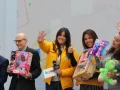 Todo el grupo de colaboradores en vivo desde el contenedor