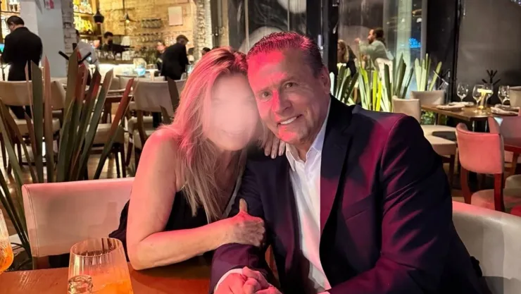 Alfredo Adame estrena novia y es la mamá de un influencer muy reconocido