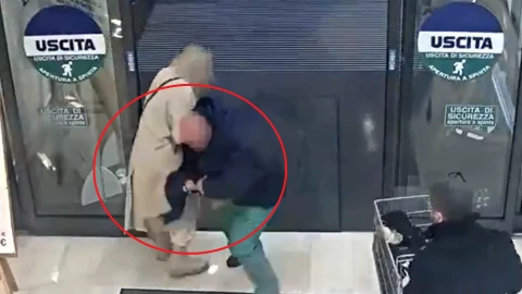 Captan intento de secuestro en un supermercado de Italia.png