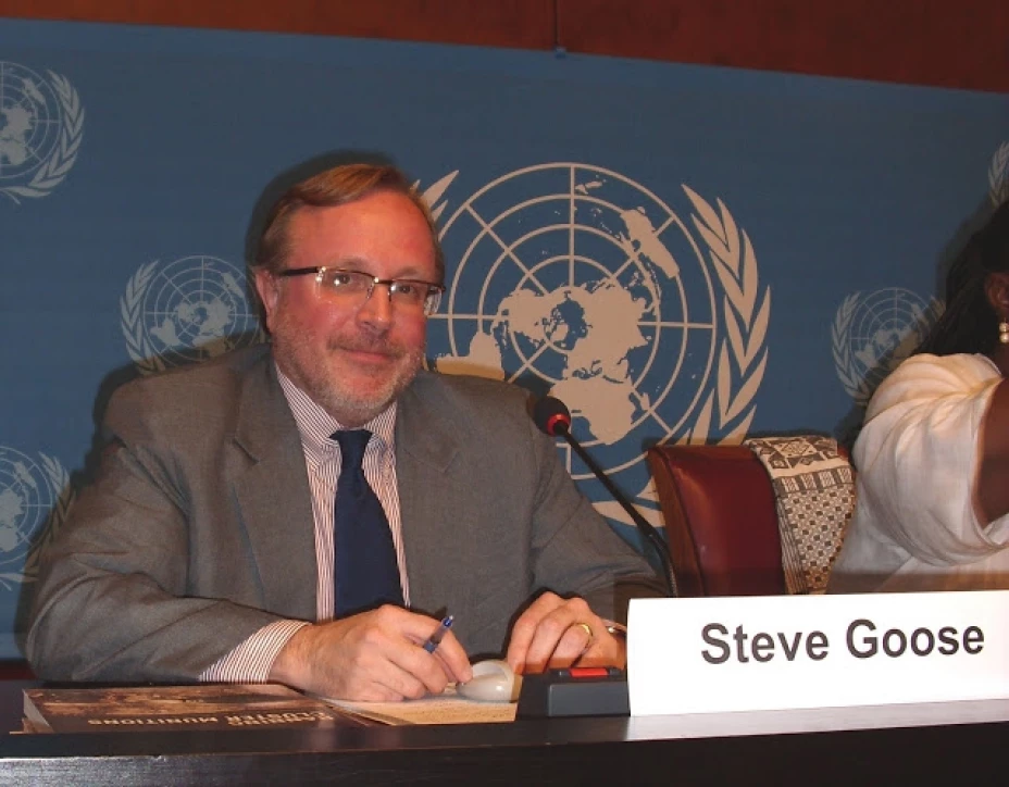 Steve Goose, director de armas de HRW, también es el fundador de la campaña para detener robots asesinos