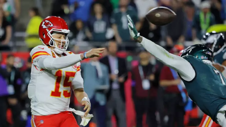 Ofensiva exitosa de Pat Mahomes y se va arriba en el partido por primera vez
