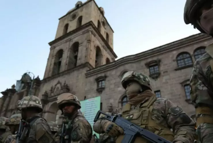 Central Obrera Boliviana se declara en huelga general tras intento de golpe de estado