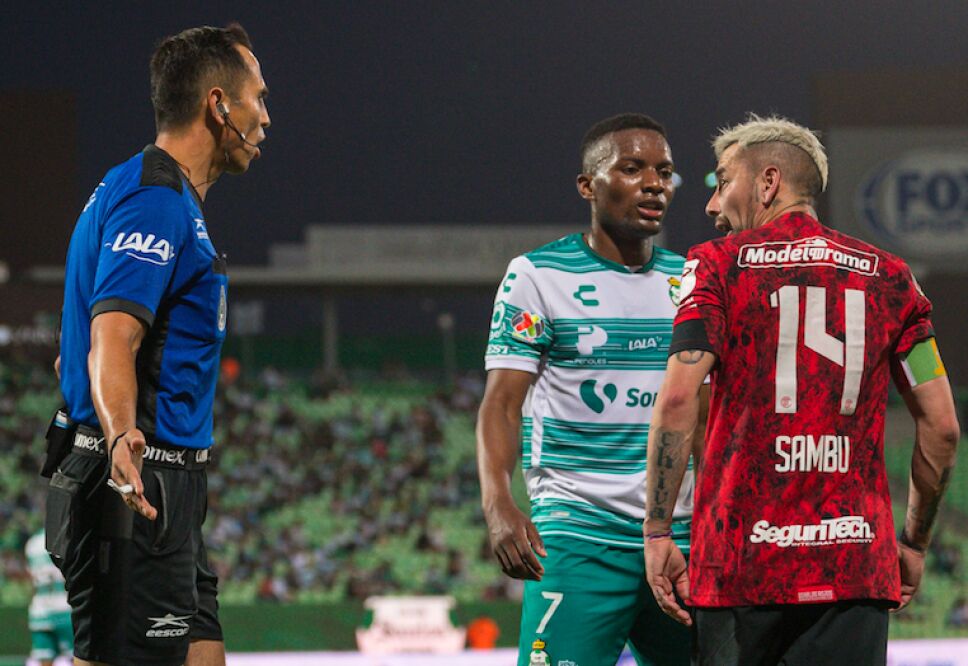 Santos vs Toluca .jpg