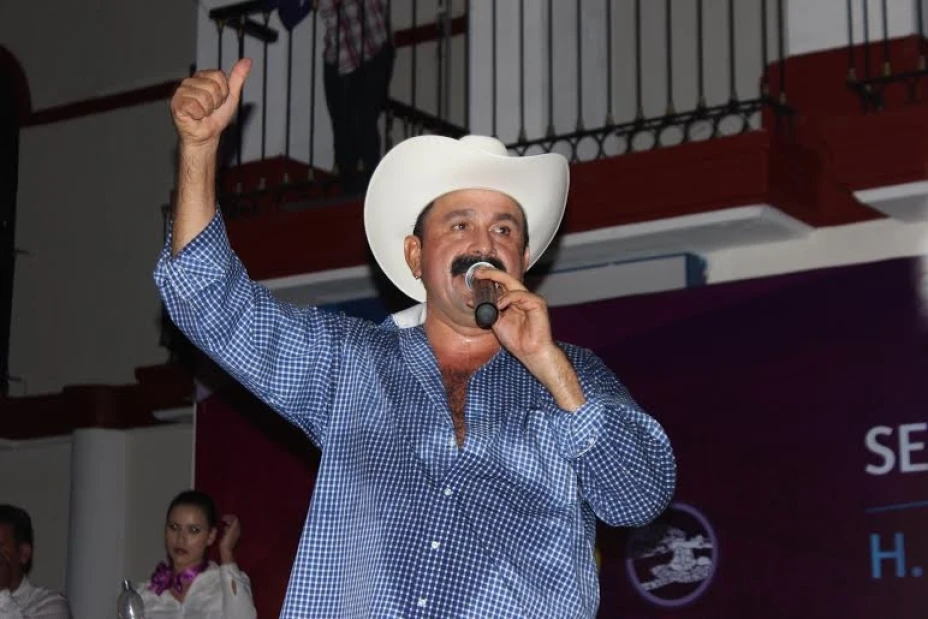‘Layín’ subió el vide a Faceook con motivo de un concurso “Por bailar y cantar, gánate un auto”; pero debido a las críticas quitó el video