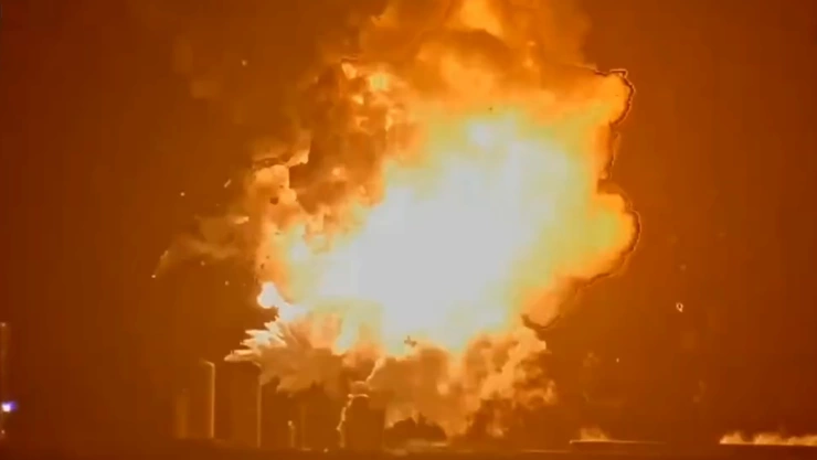 Explosión SpaceX.jpg
