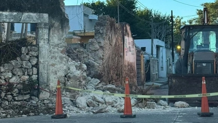 Casa antigua en Motul COLAPSA ante la vista de todos; esto es lo que se sabe