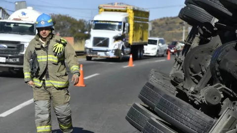 ¿Sigue cerrada? El reporte del tráfico en la carretera Guadalajara-Colima hoy 18 de diciembre de 2025 EN VIVO