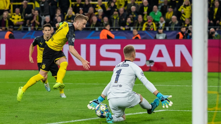 Borussia Dortmund v FC Barcelona: Group F - UEFA Champions League