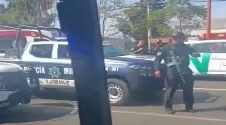 Choque múltiple carretera México–Texcoco: patrulla involucrada tras emergencia médica de un policía