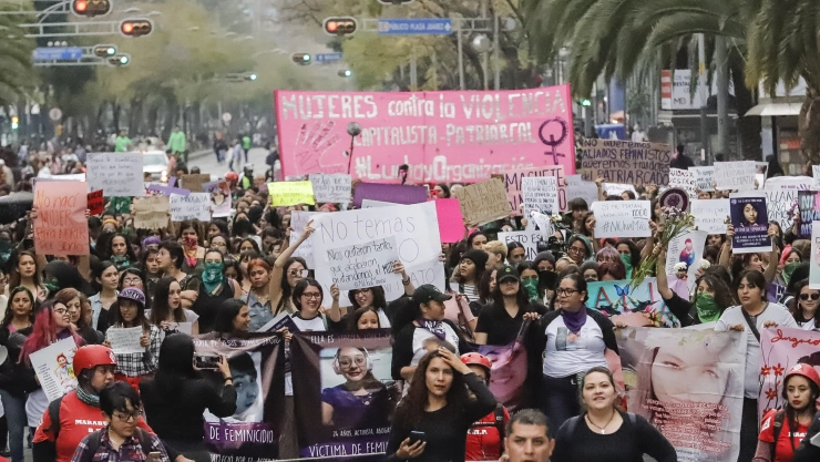 Desmanes en manifestaciones contra feminicidios