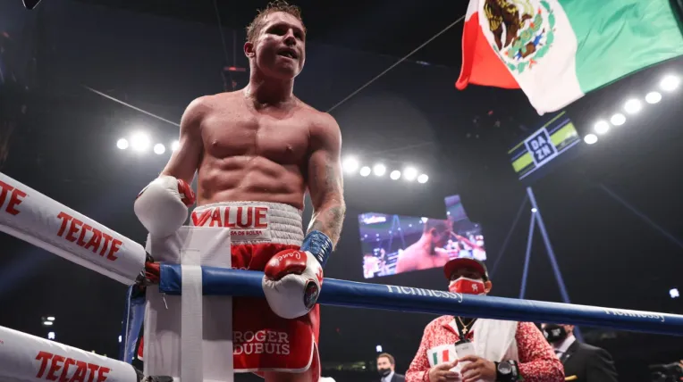 Saúl Canelo Álvarez vs Callum Smith