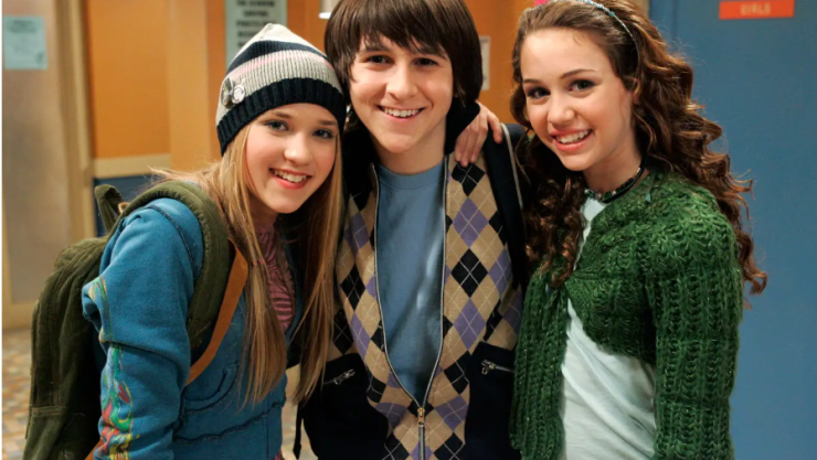 Emily Osment y Mitchel Musso no aparecieron en el especial de aniversario de Hannah Montana . He aquí por qué.