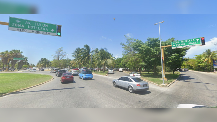 ¿Tráfico vehicular en la entrada de la Zona Hotelera de Cancún HOY Viernes Santo 2025_ Esto se sabe.jpg