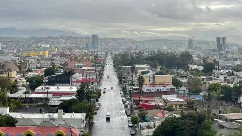 ¿Llevas paraguas? Habrá llovizna en Tijuana en la tarde de hoy lunes