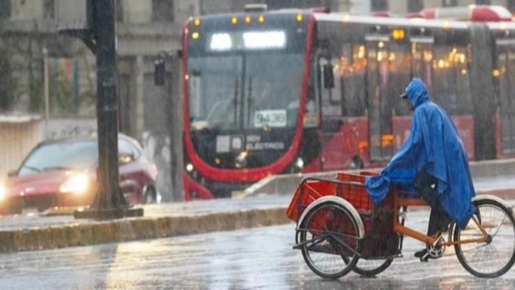 Lluvias golpean la CDMX alertan por granizo tormentas y encharcamientos en estas alcaldías.webp