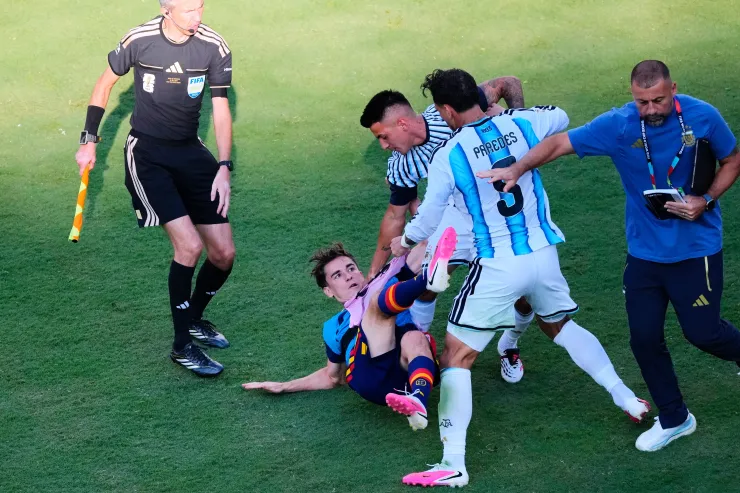 sanciones argentina españa final mundial 2026 paredes