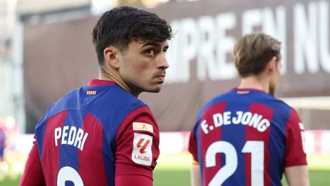 Pedri y De Jong con el Barcelona