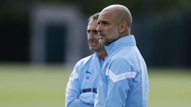 Pep Guardiola en el entrenamiento del Manchester City